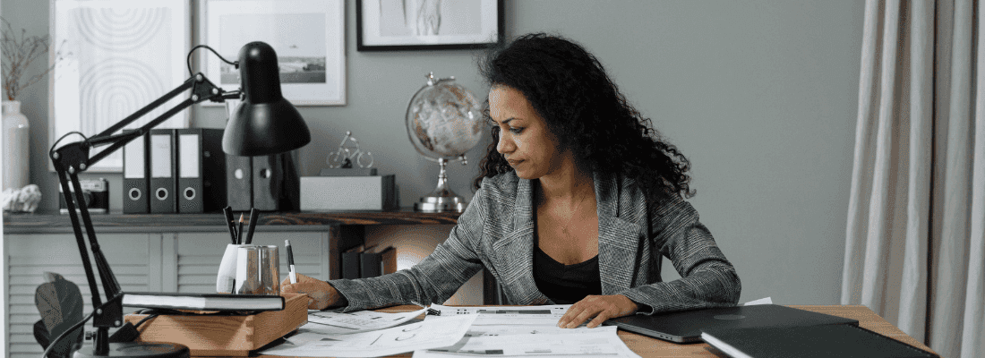 Jak zostać specjalistą ds. kadr i płac w Poznaniu? Kompleksowy przewodnik kariery