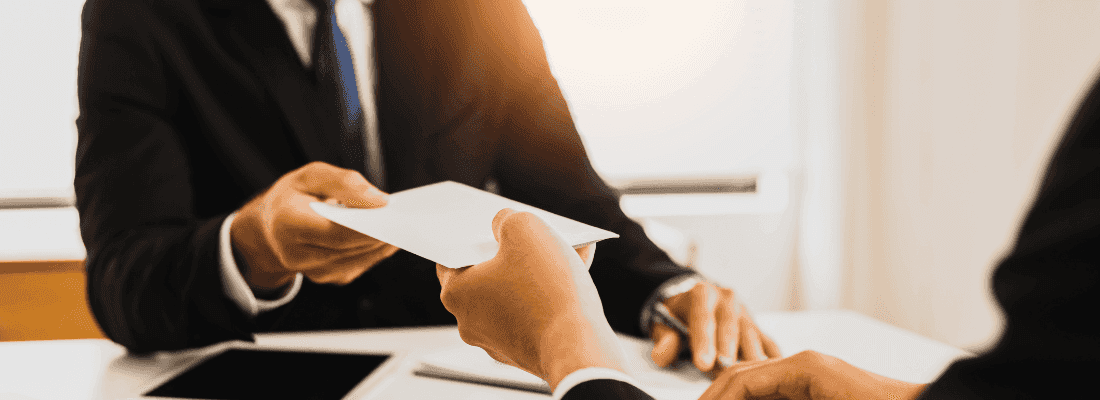 Premie za polecenie bez ZUS i bez podatku, ale po spełnieniu dodatkowych warunków